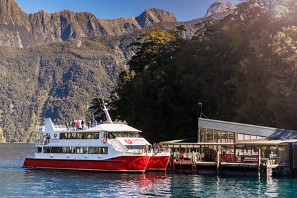 Milford Sound-Kreuzfahrt und Kajak