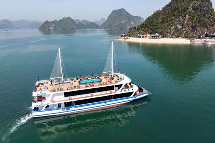 Ha Long Bay Day Tour with Sung Sot & Ti Top by La Casta Cruise