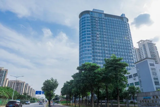 Grand Skylight Hotel (Shenzhen International Convention and Exhibition Center) Accommodation Package