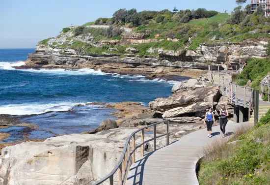 미세스 맥쿼리 의자