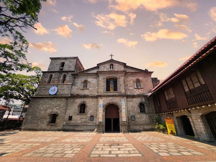 Hotels in Las Pinas