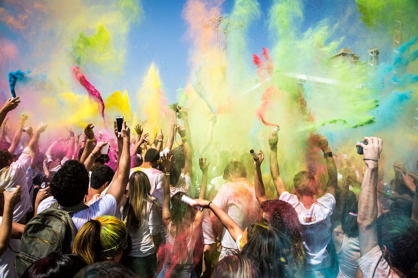 把城市變成狂野斑斕的七彩氛圍 一起去印度色彩節！ | 色彩節、印度、節慶、慶典、Holi Festival | 生活發現 | 妞新聞 niusnews