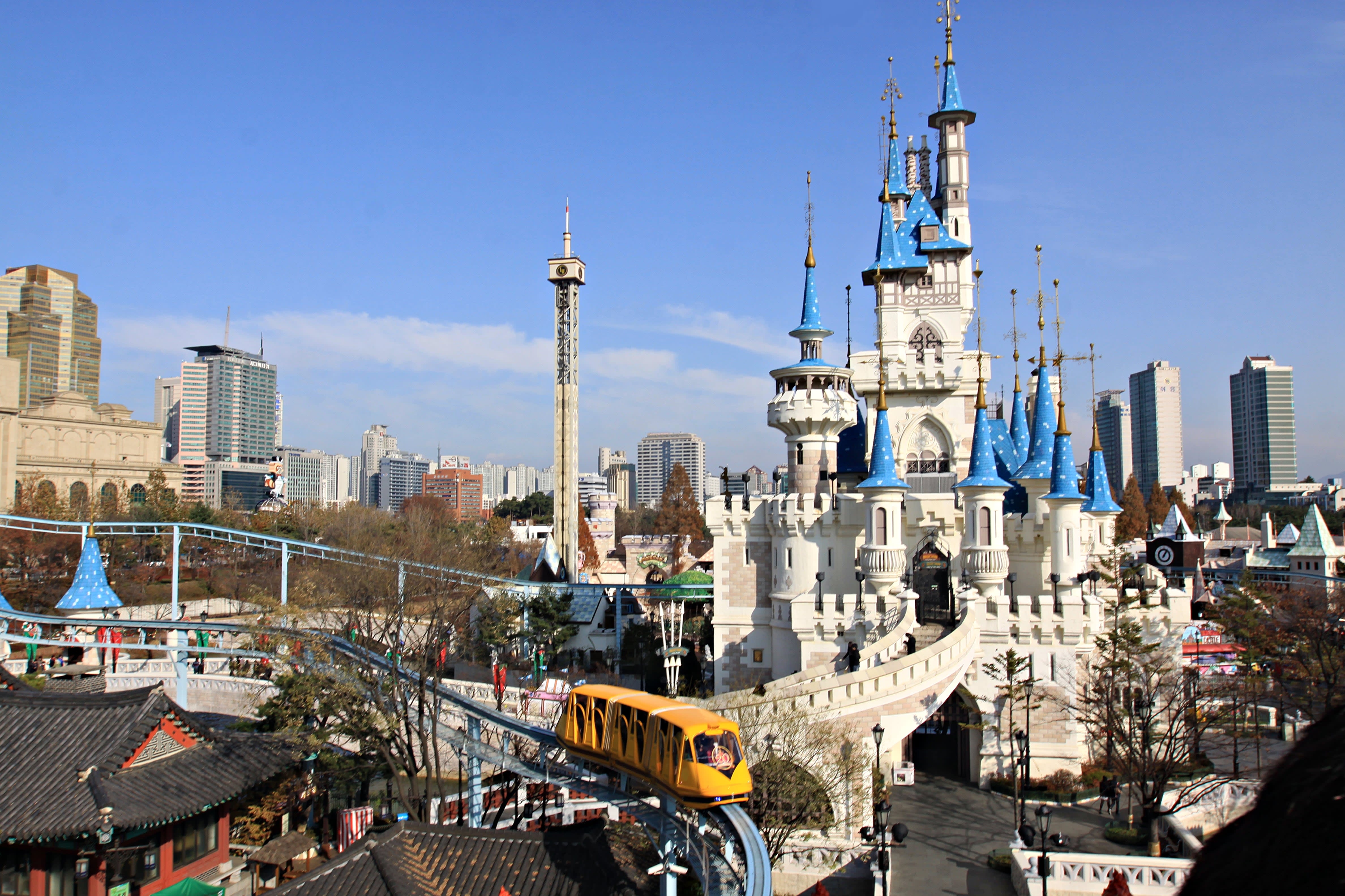 Lotte World สวนสนุก เกาหลีใต้