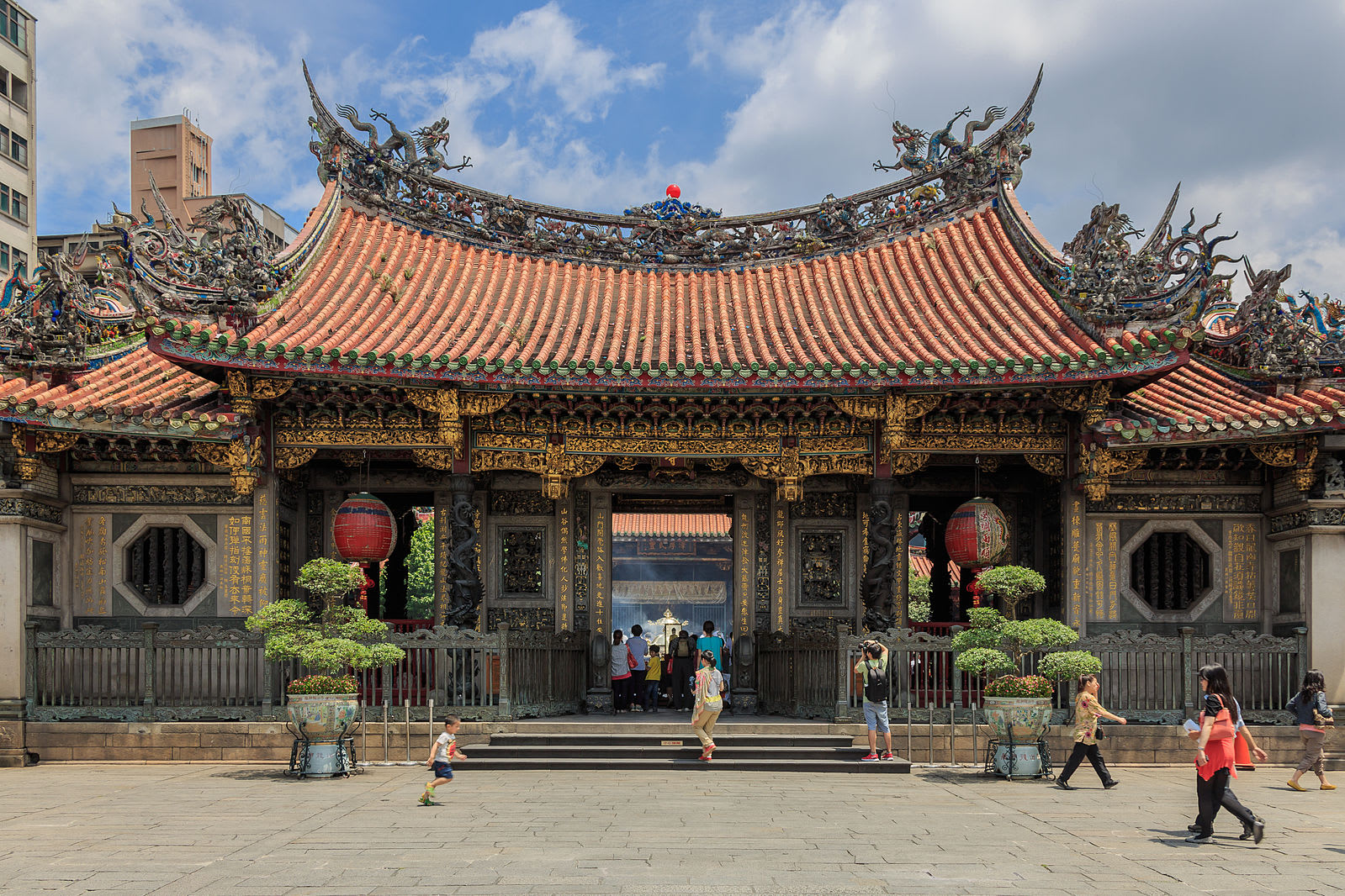 เที่ยววัด Longshan