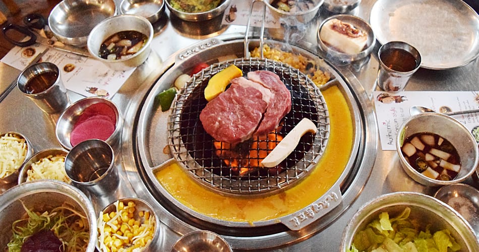 Kang Hodong Baekjeon 在 食 材 的 搭 配 上 絕 對 不 馬乎!