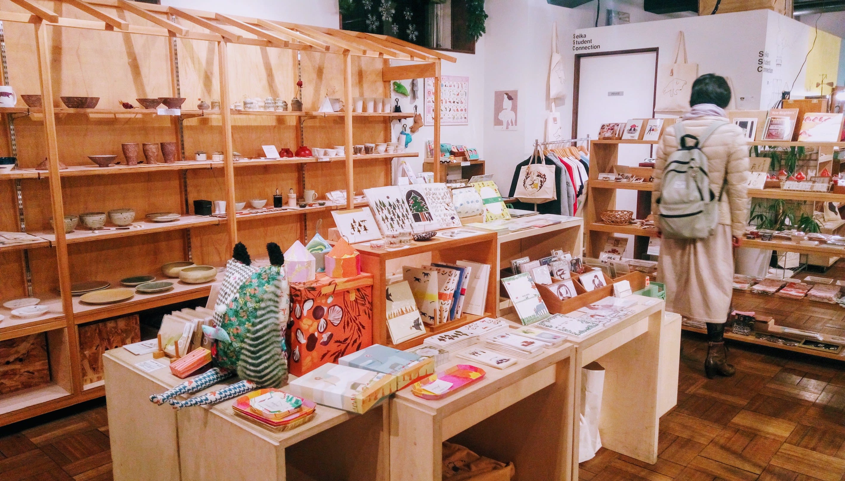在這家店逛了好久,想買的東西好多! Photo by:Safu