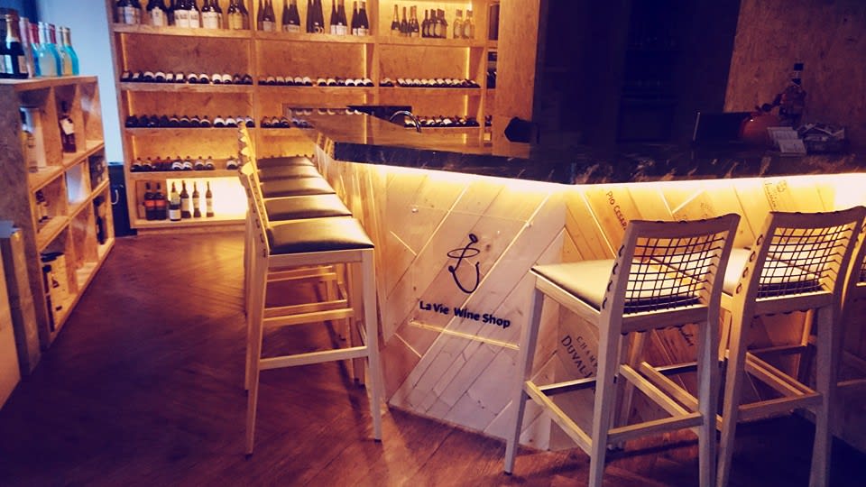 Klook客路・探索未知的你 ( 照 片 來 源 : 拉 薇 酒 坊 La Vie Wine Shop CC by 2.0 )