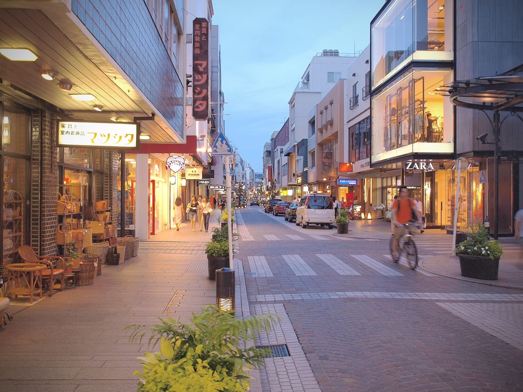 元町商店街。|來源:travel.superlife.ca