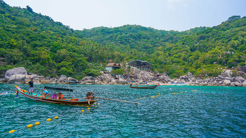 龜 島 可 以 潛 水 地 點 就 有 十 個 ! !