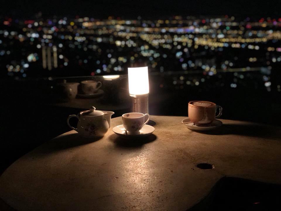 草山夜未眠。(圖片來源/草山夜未眠FB粉絲團)