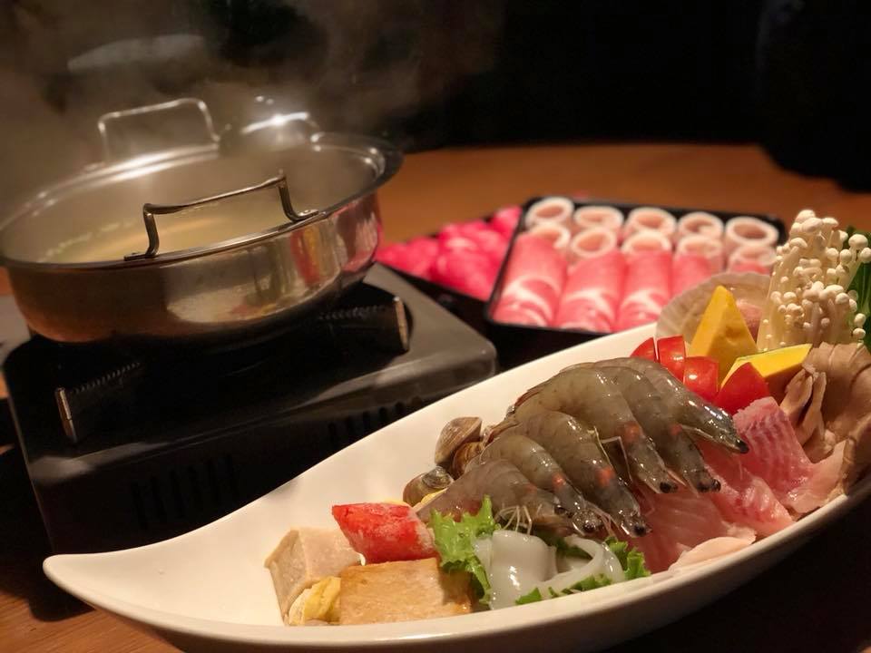 草山夜未眠。(圖片來源/草山夜未眠FB粉絲團)