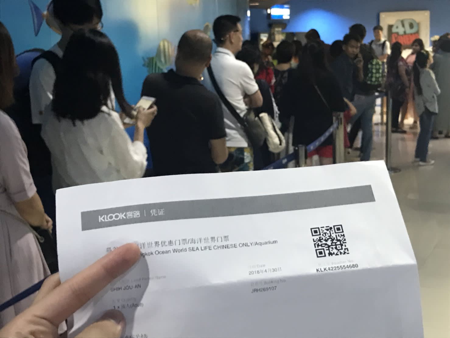 曼谷暹羅海洋世界網路購票兌換排隊人龍,圖片來源:KLOOK客路/Ann拍攝。