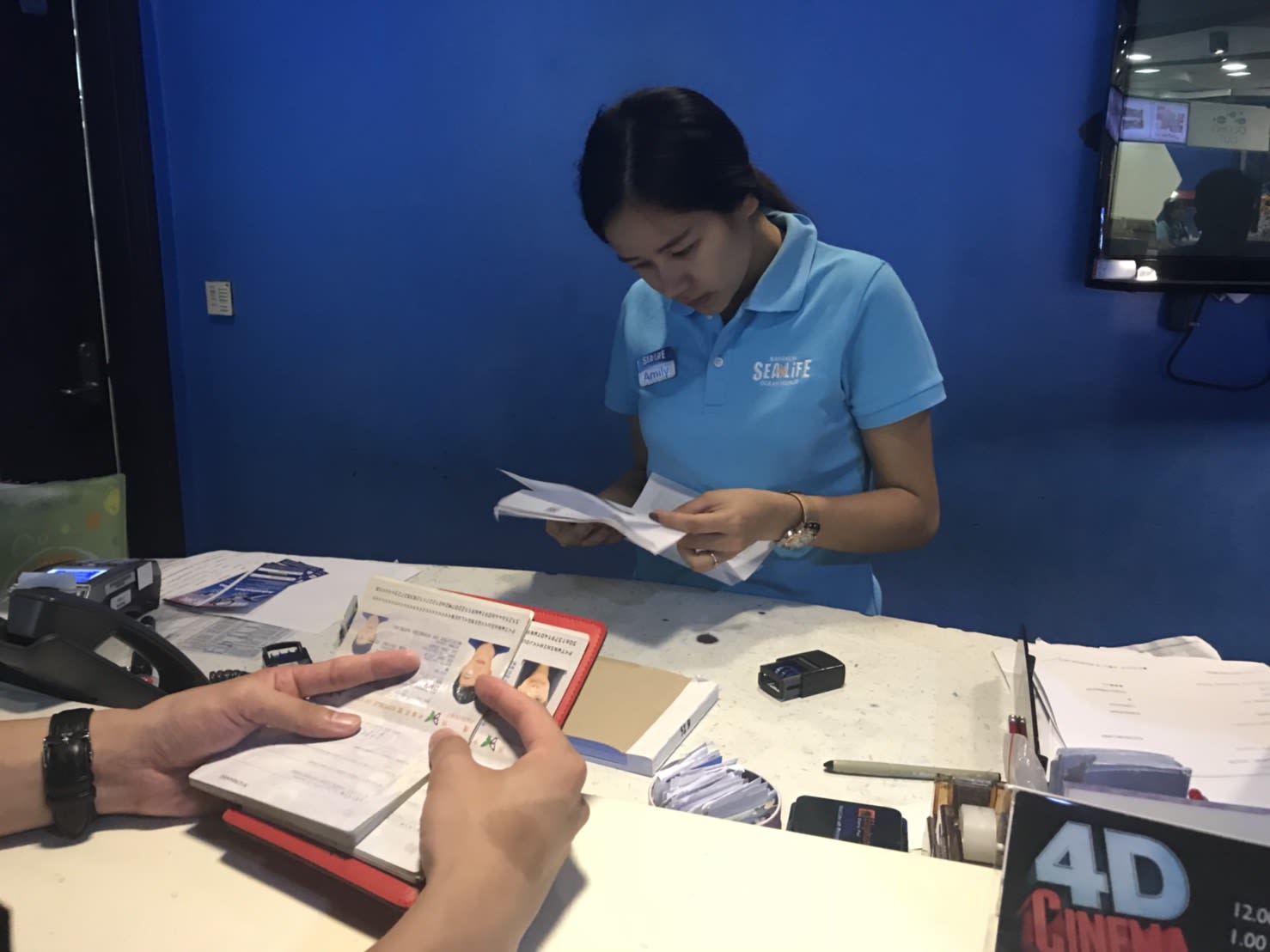 票券或手機出示憑證都可以兌換票券,圖片來源:KLOOK客路/Ann拍攝。