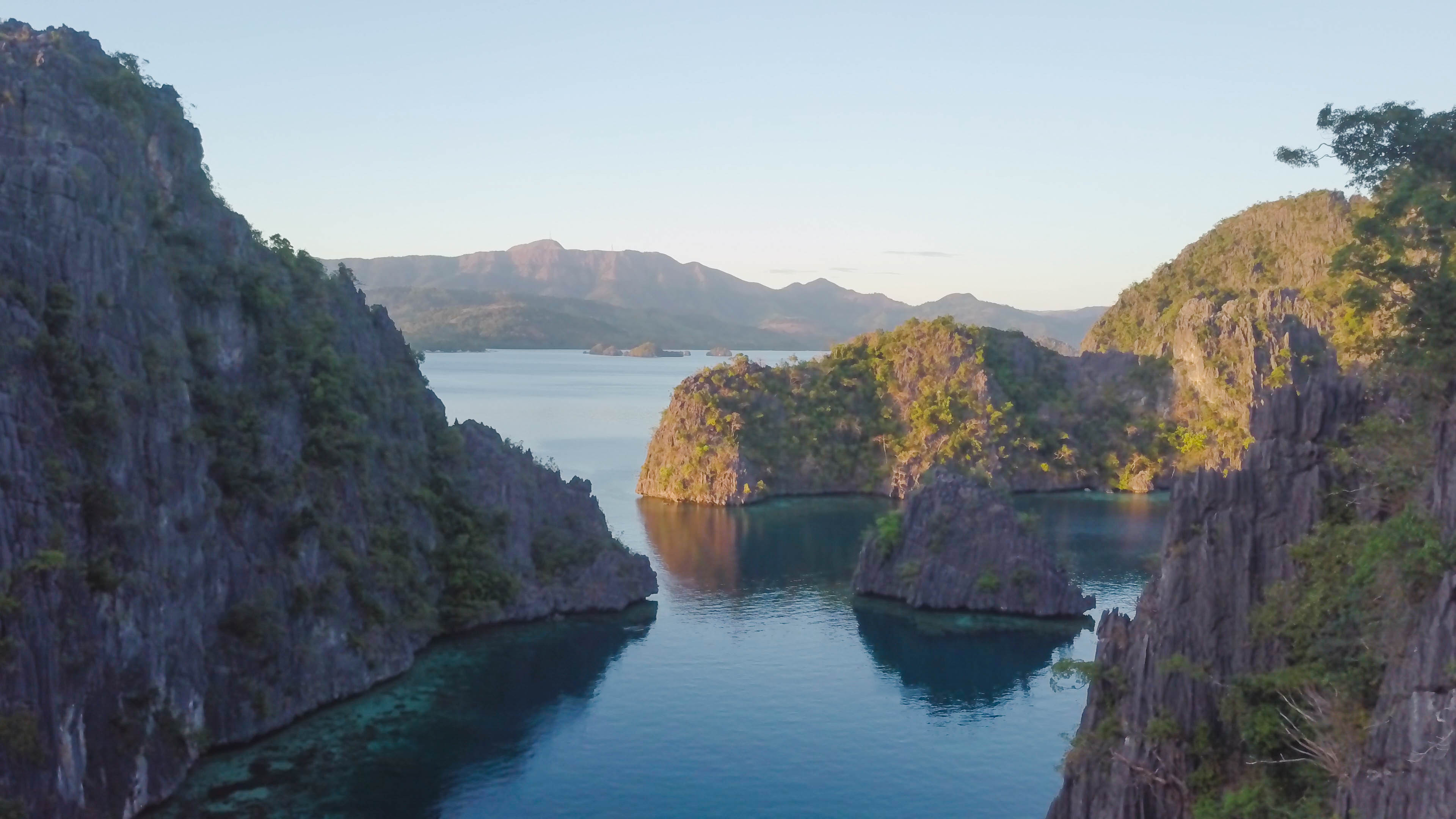 【2018科隆島自由行】馬卡龍綠海水清澈見底 5大必去科隆島行程! 【2018科隆島自由行】馬卡龍綠海水清澈見底 5大必去科隆島行程!