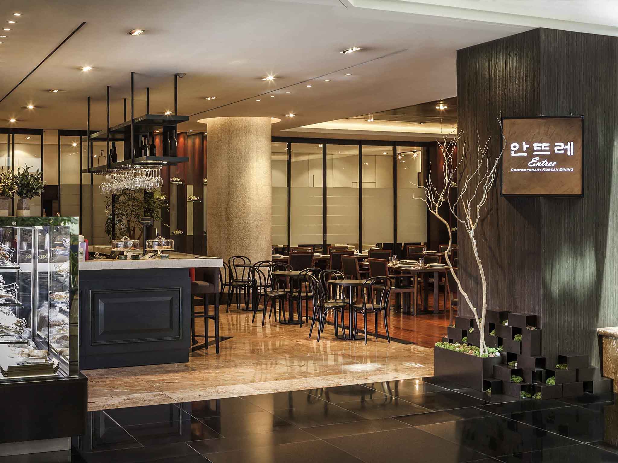 諾富特大使酒店江南店餐廳一景。(圖片取自諾富特大使酒店江南店官網)