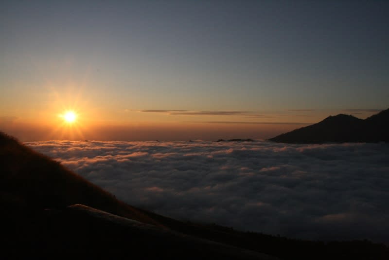 火山日出/photo by Artshen 火山日出/photo by Artshen