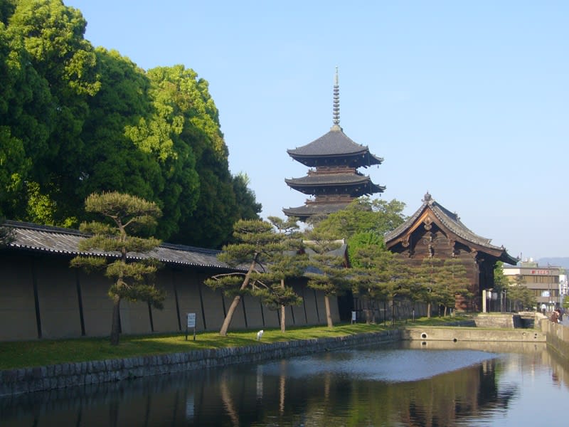 東寺。 東寺。