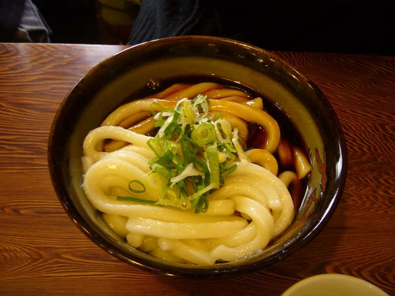 伊勢名物-伊勢烏龍麵。 伊勢名物-伊勢烏龍麵。