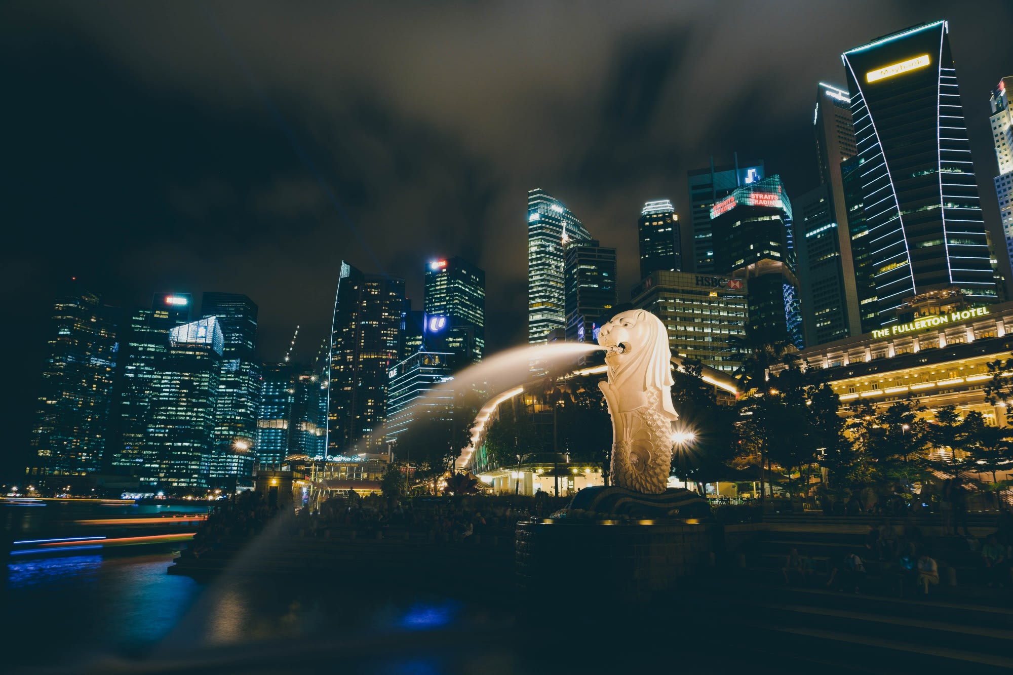 魚尾獅公園 Photo by Fancycrave on Unsplash