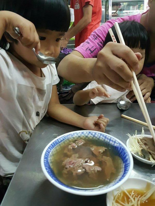 阿村二代牛肉湯/photo by Artshen 阿村二代牛肉湯/photo by Artshen