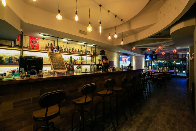 89 LOOP Sports Bar 89 LOOP Sports Bar