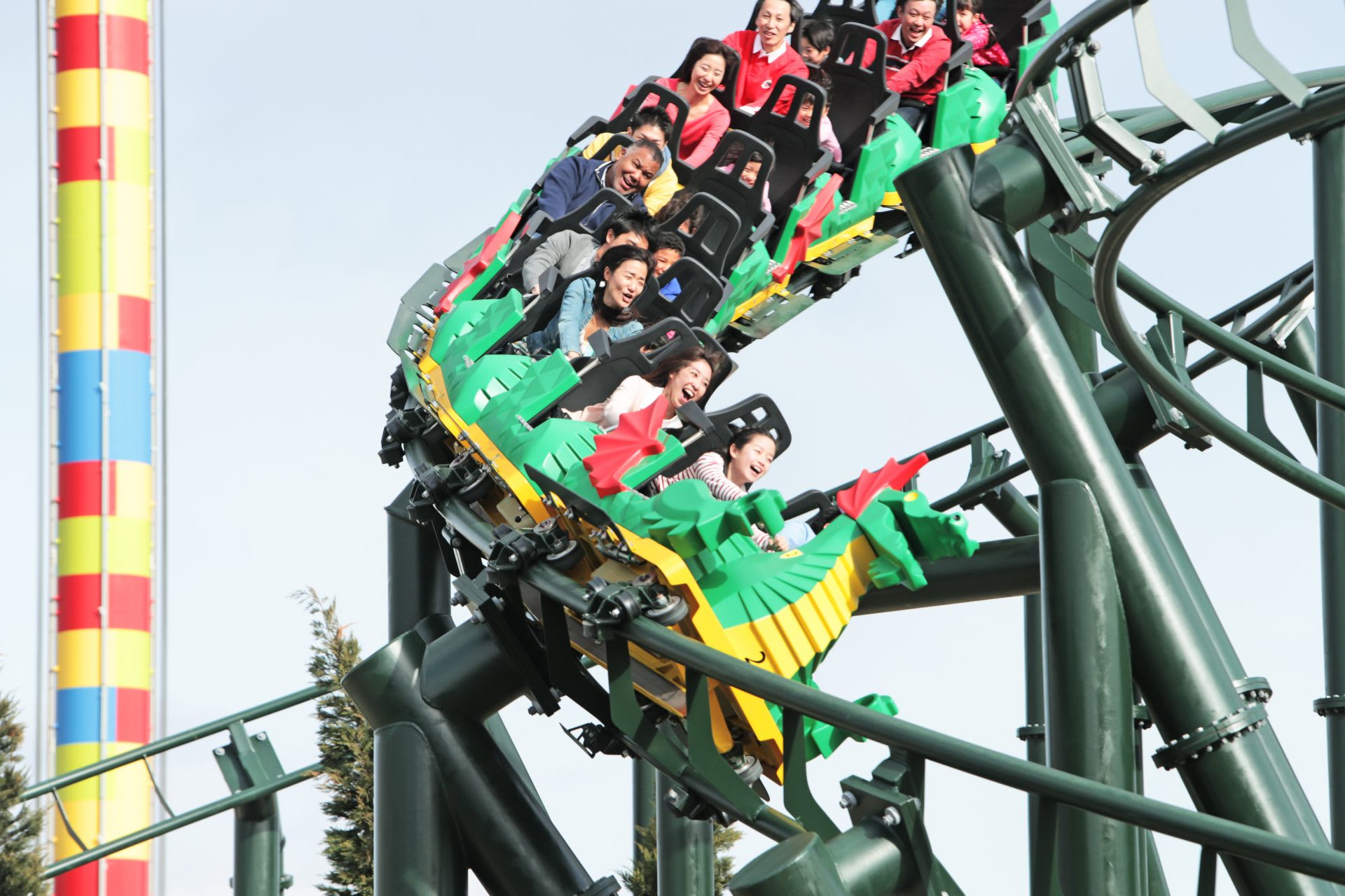 噴火龍THE DRAGON,取自:名古屋樂高樂園官方網站 噴火龍THE DRAGON,取自:名古屋樂高樂園官方網站