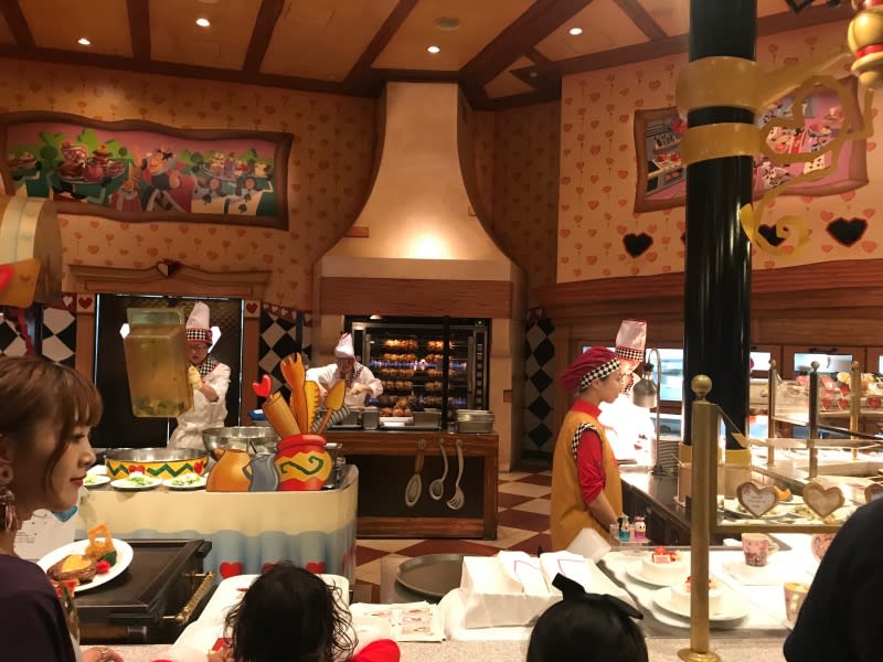 迪士尼樂園,紅心皇后餐廳。