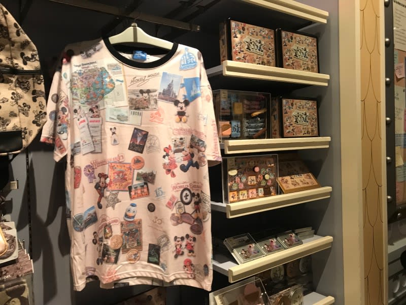迪士尼樂園限定商品。