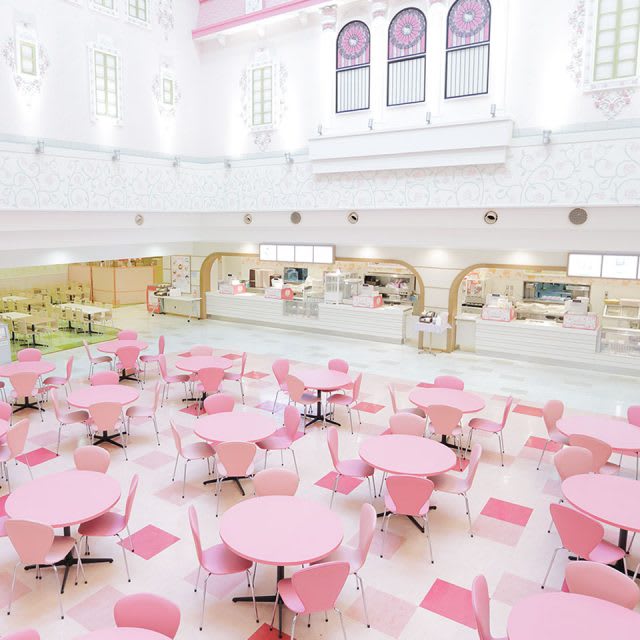 卡通特色食品區 Character Food Court ,圖片取自日本東京三麗鷗彩虹樂園官網。 卡通特色食品區 Character Food Court ,圖片取自日本東京三麗鷗彩虹樂園官網。