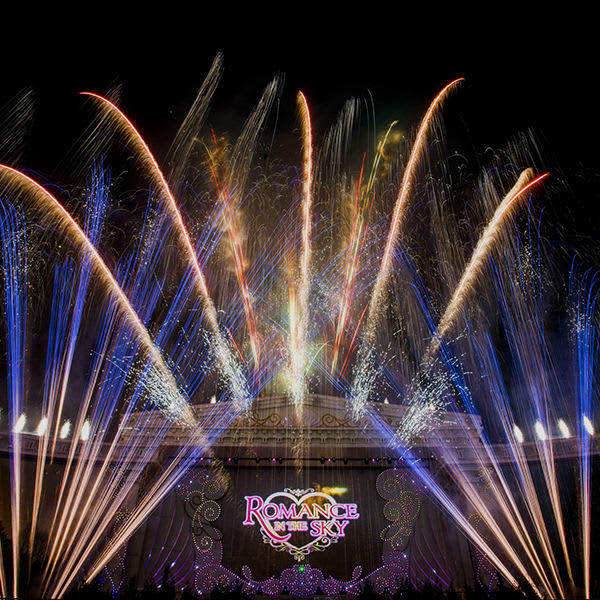 愛寶樂園 2018跨年煙火 來源：fb@witheverland