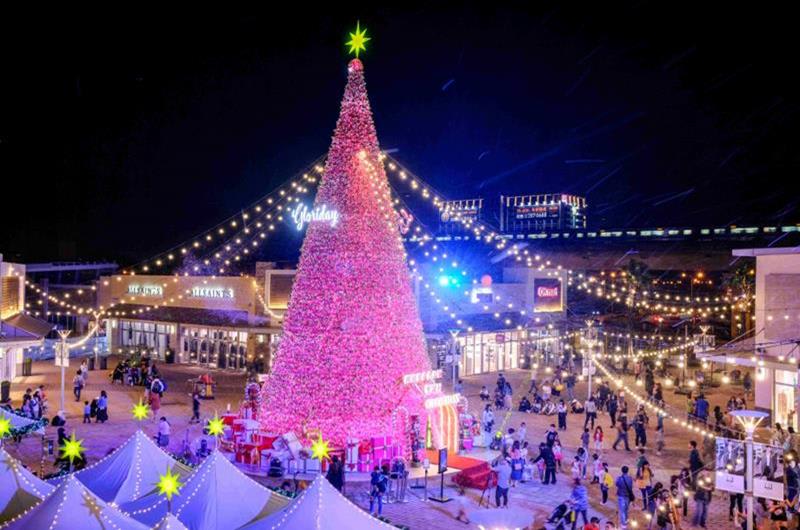 (照片來源:GLORIA OUTLETS 桃園華泰名品城)https://bit.ly/2yJlwR1 (照片來源:GLORIA OUTLETS 桃園華泰名品城)https://bit.ly/2yJlwR1