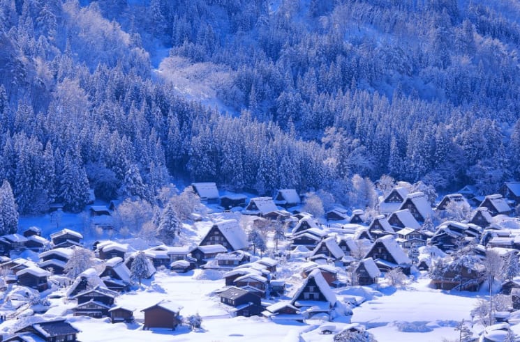 合掌村冬景。(圖片取自zh-tw.zekkeijapan.com) 合掌村冬景。(圖片取自zh-tw.zekkeijapan.com)