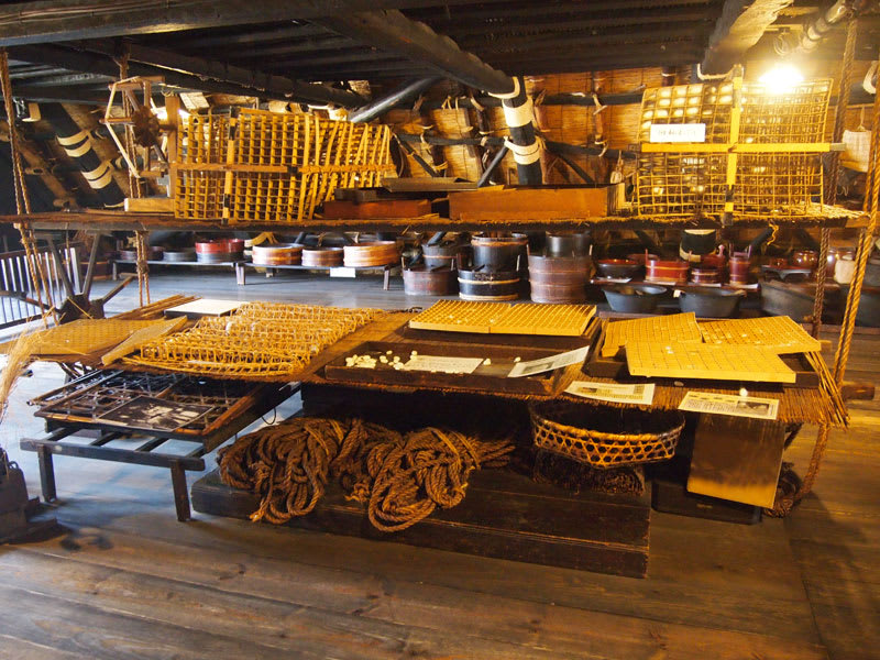 各種當時代的民生用品展示。(圖片取自ml.shirakawa-go.org) 各種當時代的民生用品展示。(圖片取自ml.shirakawa-go.org)