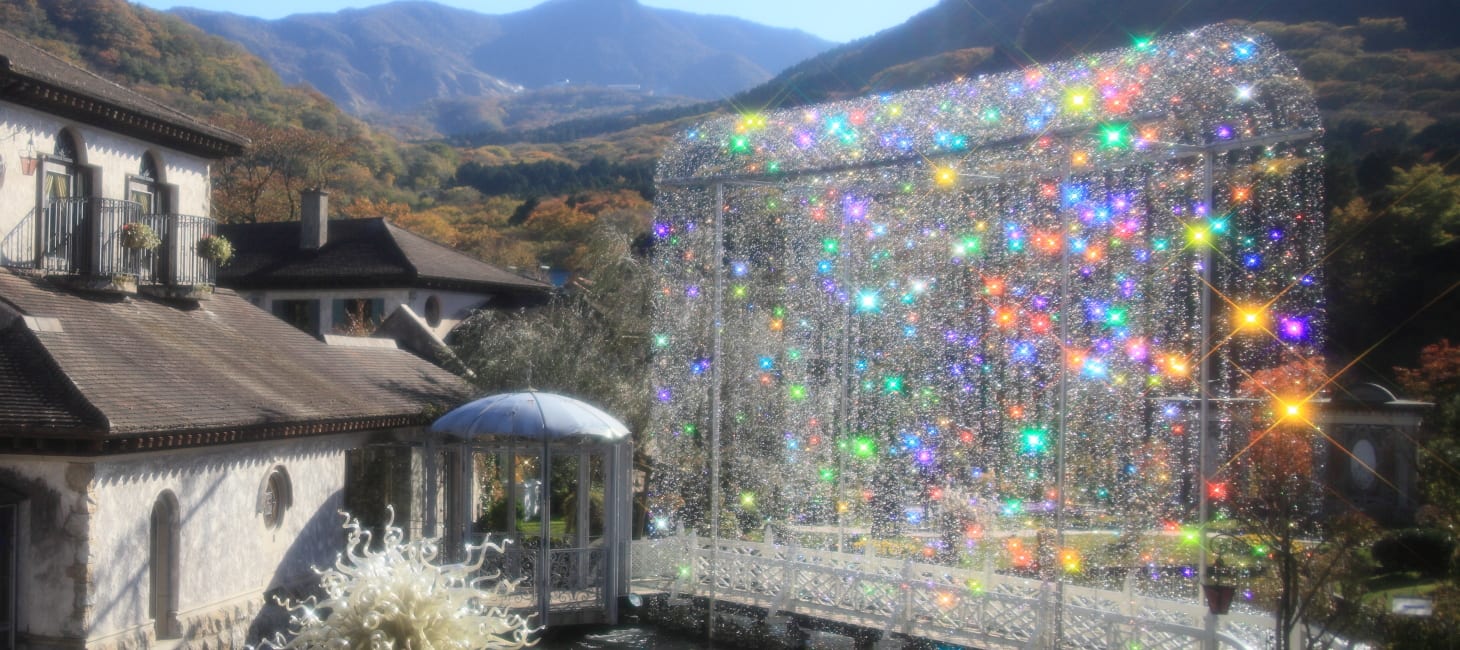 光之迴廊,圖片取自www.hakone-garasunomori.jp。 光之迴廊,圖片取自www.hakone-garasunomori.jp。