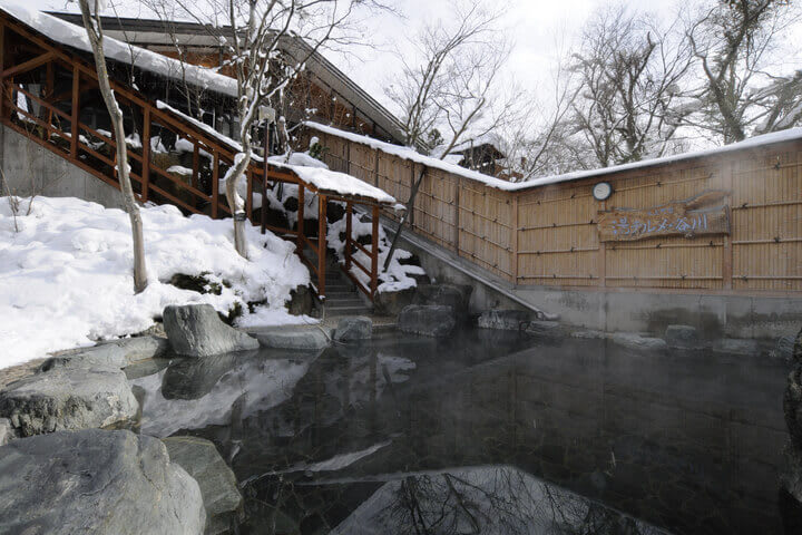 水上溫泉雪景,圖片取自www.visitgunma.jp。 水上溫泉雪景,圖片取自www.visitgunma.jp。