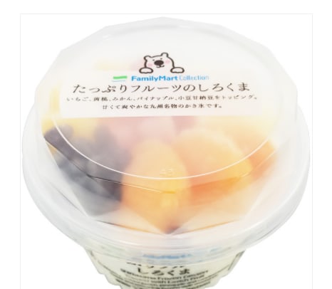 白熊冰品,圖片取自コンビニスイーツブログ.com。 白熊冰品,圖片取自コンビニスイーツブログ.com。