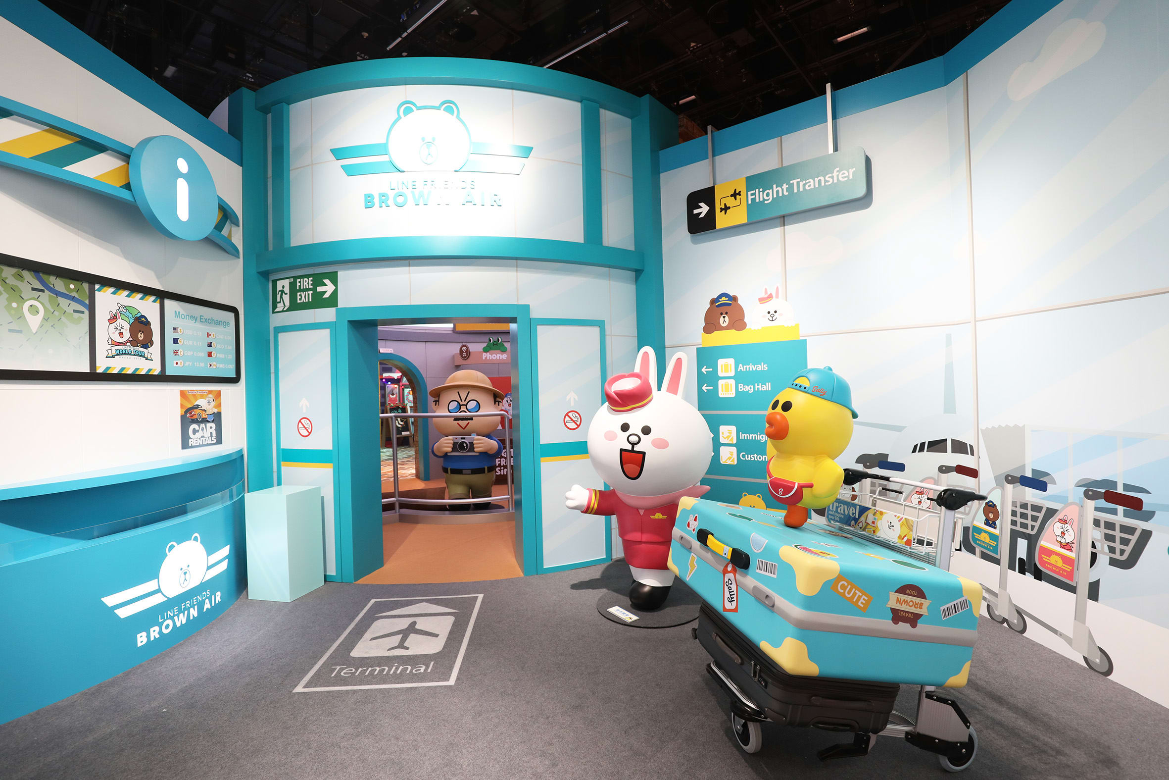 台北展覽,LINE FRIENDS:世界巡迴之旅,準備下機囉,空姐兔兔來招呼,感謝旅客搭乘,入境請往裡面走 台北展覽,LINE FRIENDS:世界巡迴之旅,準備下機囉,空姐兔兔來招呼,感謝旅客搭乘,入境請往裡面走