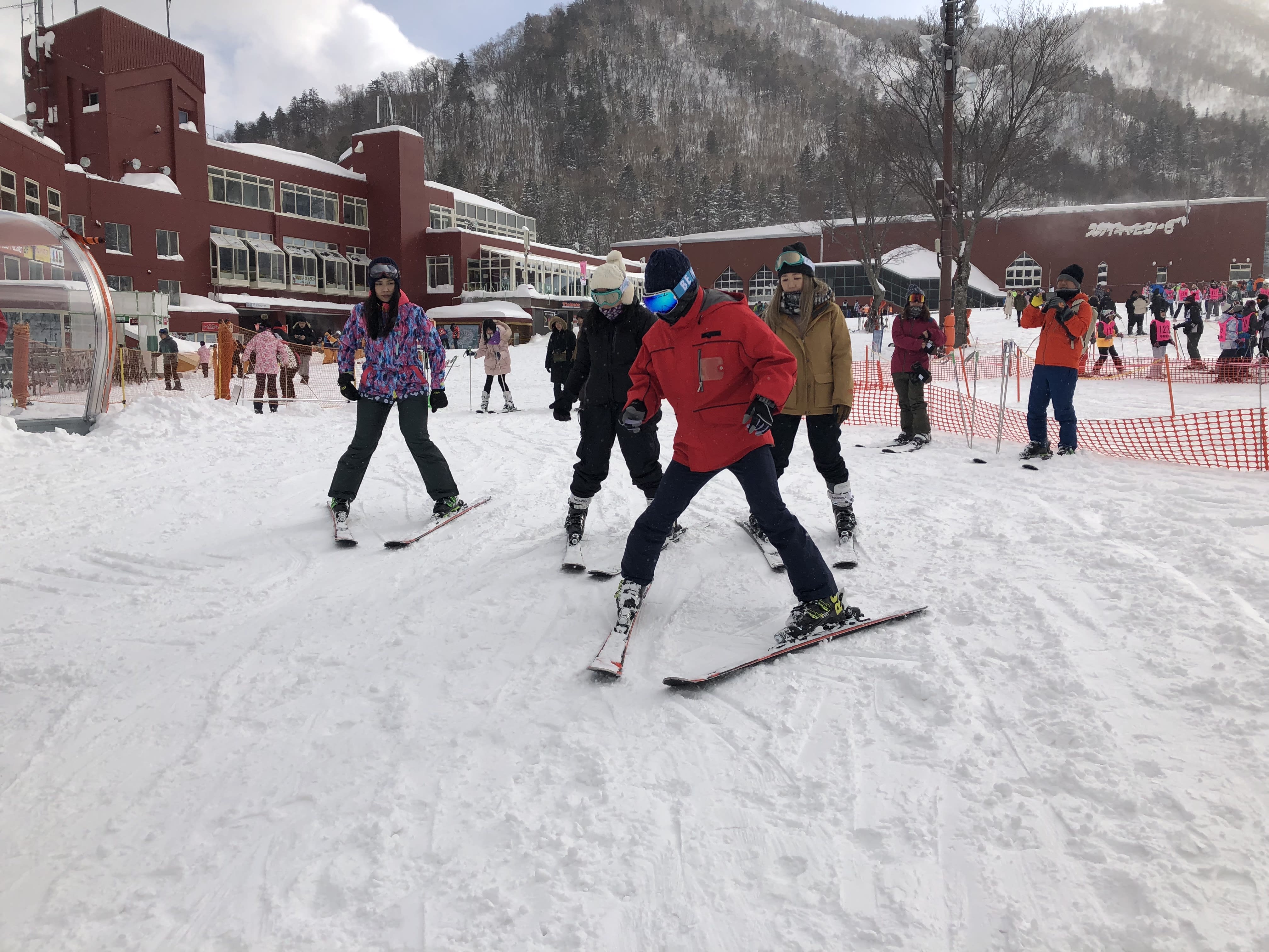 札幌國際滑雪場中文教練教學,取自:Ann Shih。 札幌國際滑雪場中文教練教學,取自:Ann Shih。