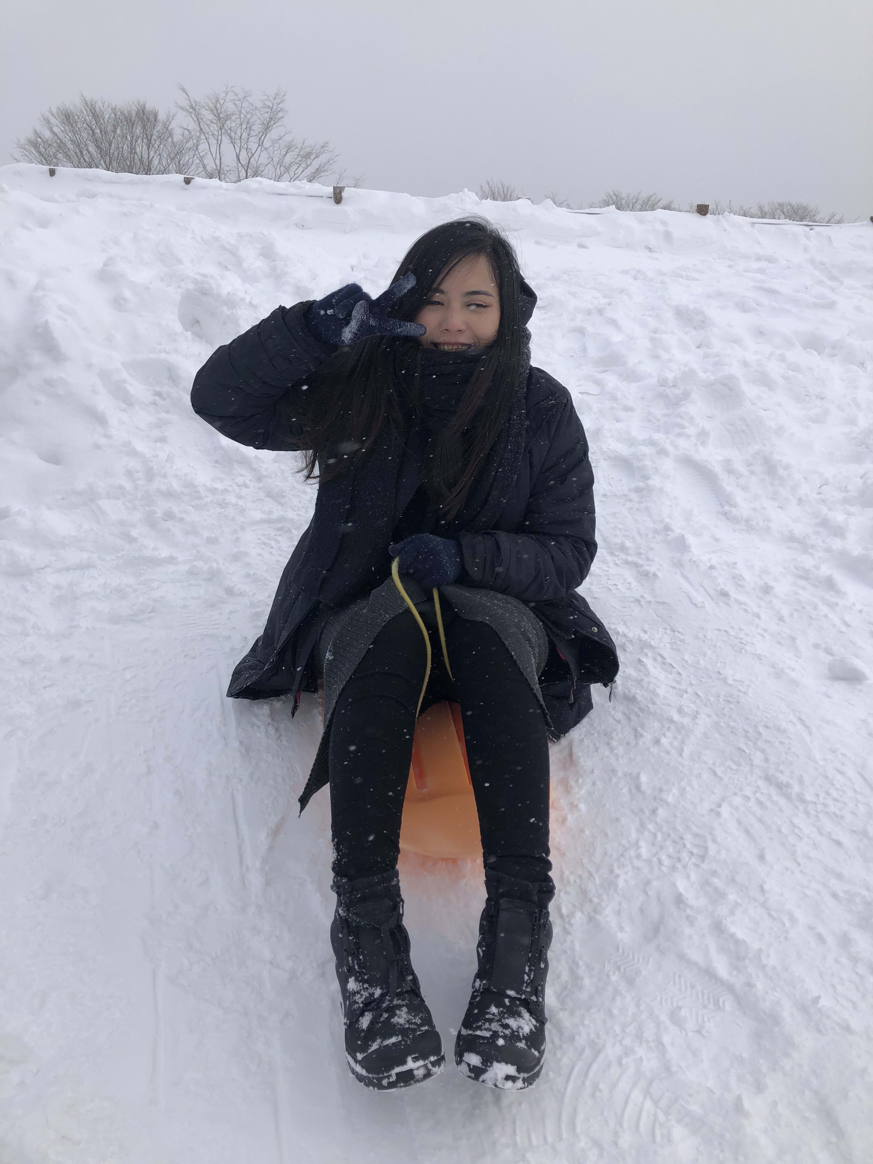 有珠山山上雪橇,取自:Ann Shih。 有珠山山上雪橇,取自:Ann Shih。