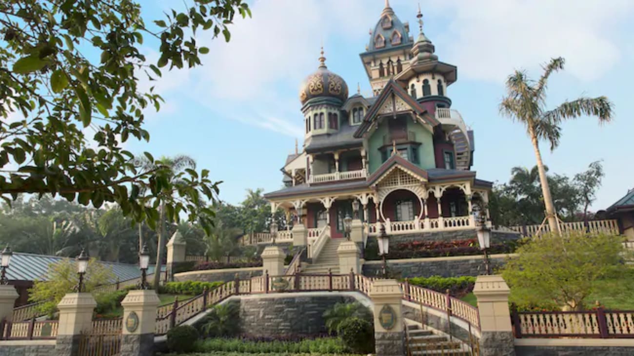 迷離大宅，圖片取自https://www.hongkongdisneyland.com