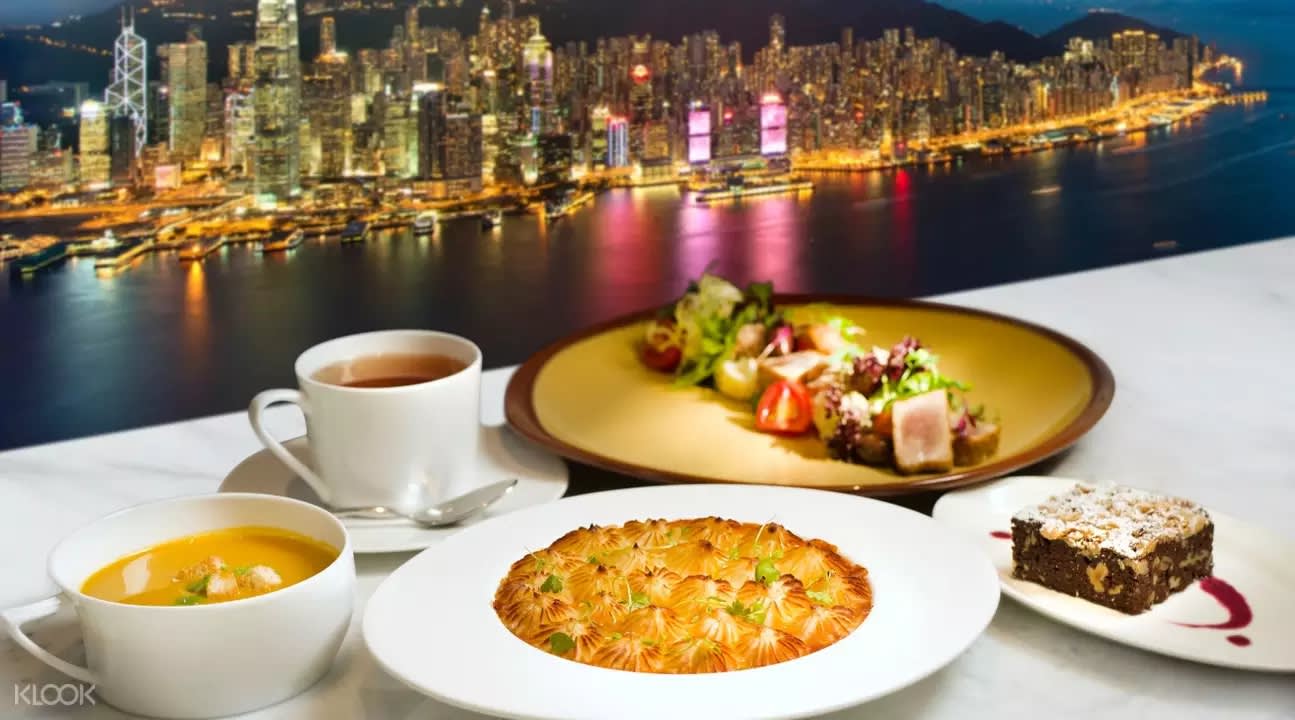 觀景之餘,還可以至高空咖啡廳享用美味下午茶。
