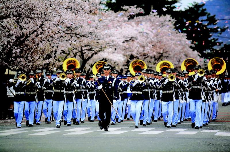 海軍士官學校與海軍基地司令部(照片來源:KOREA TOURISM ORGANIZATION官網)https://bit.ly/2VGChXy 海軍士官學校與海軍基地司令部(照片來源:KOREA TOURISM ORGANIZATION官網)https://bit.ly/2VGChXy