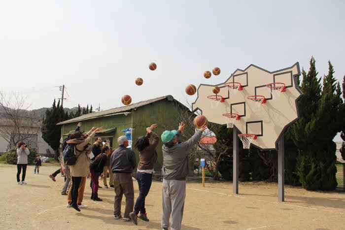 豐島的「無人勝出籃球框」 來源:fb @ArtSetouchi 豐島的「無人勝出籃球框」 來源:fb @ArtSetouchi