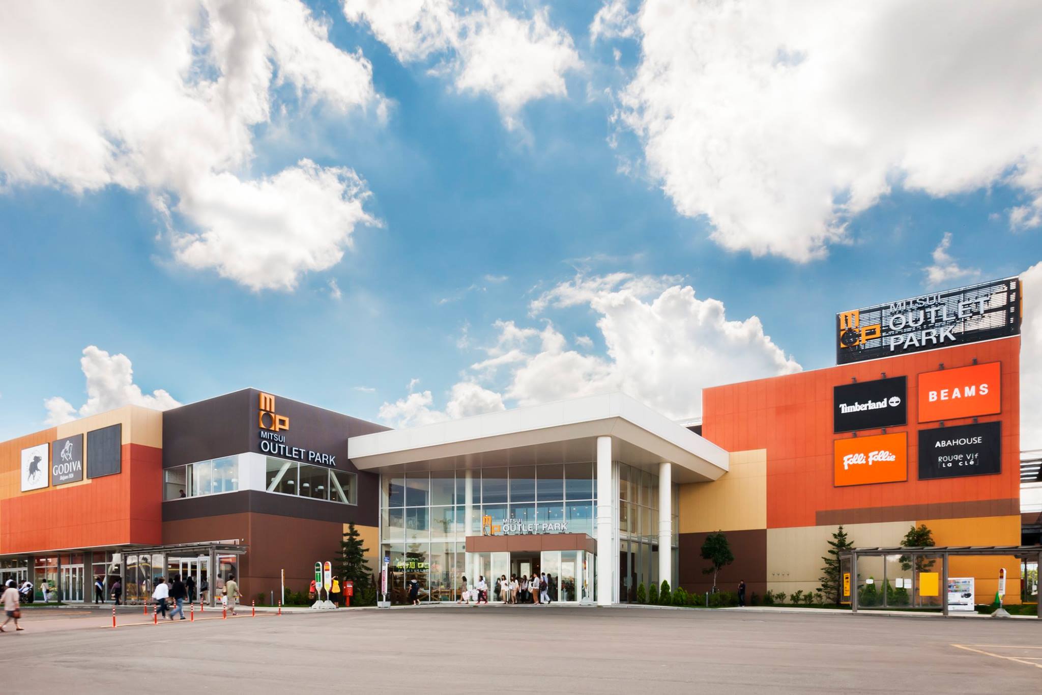 三井 MITSUI OUTLET PARK 札幌北廣島 來源：fb@ @ShoppingInformationInJapan