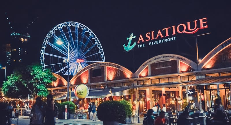 Asiatique碼頭夜市,圖片取自www.calypsocabaret.com。 Asiatique碼頭夜市,圖片取自www.calypsocabaret.com。