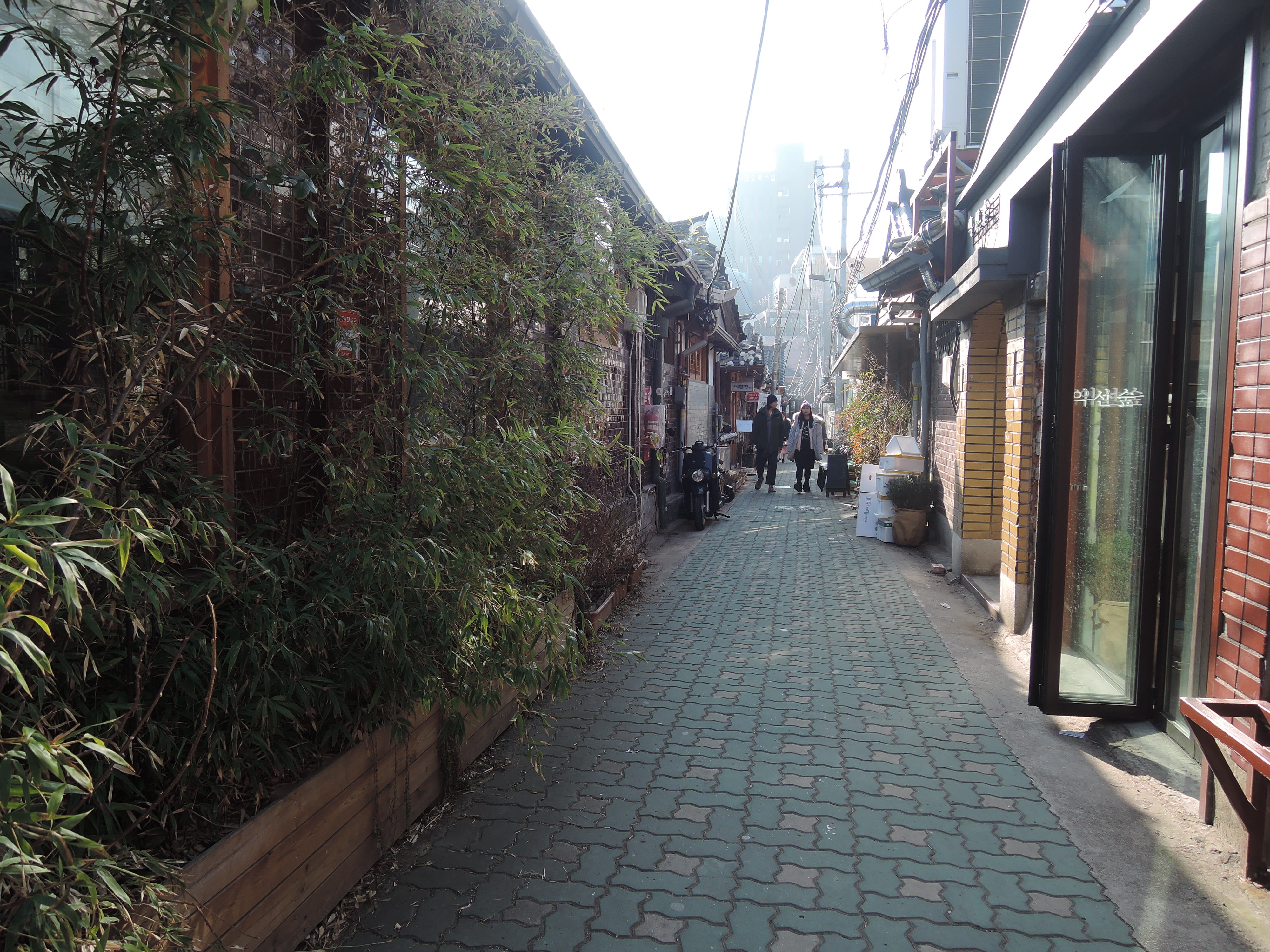 ▲ 由逾百棟韓屋改建而成的益善洞韓屋村,環境古樸。(圖片來源:飯糰媽吃喝玩樂雜記) 益善洞