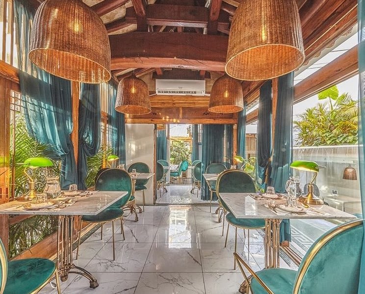 ▲ 精緻大器的風格,看來美麗極了。(圖片來源: IG@s__bangkok) Saladaeng Bangkok