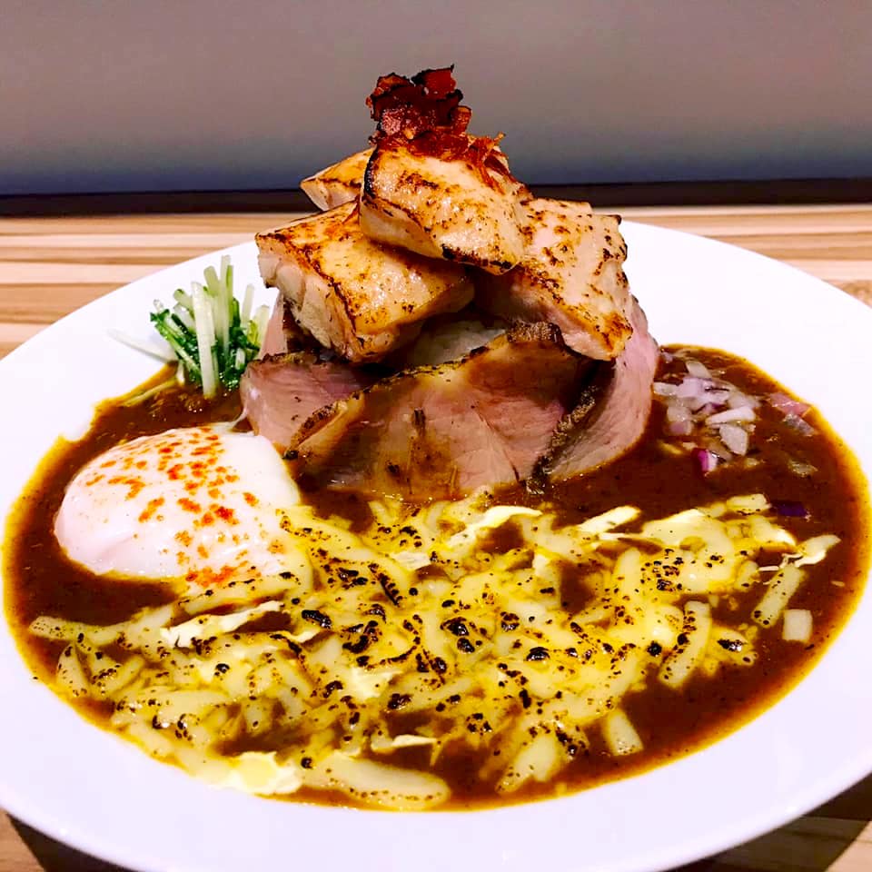 圖片取自盈 豚骨カレー咖哩飯專門FB粉絲團