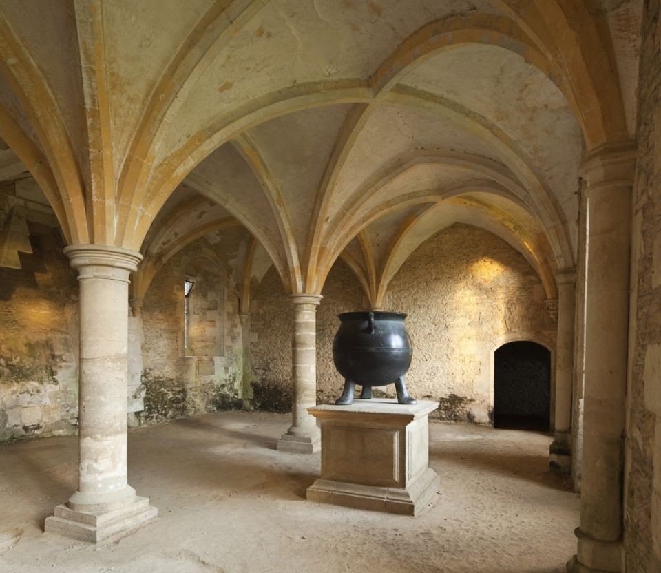 拉寇克修道院內的Chapter House(圖片來源: National Lacock Trust FB page)