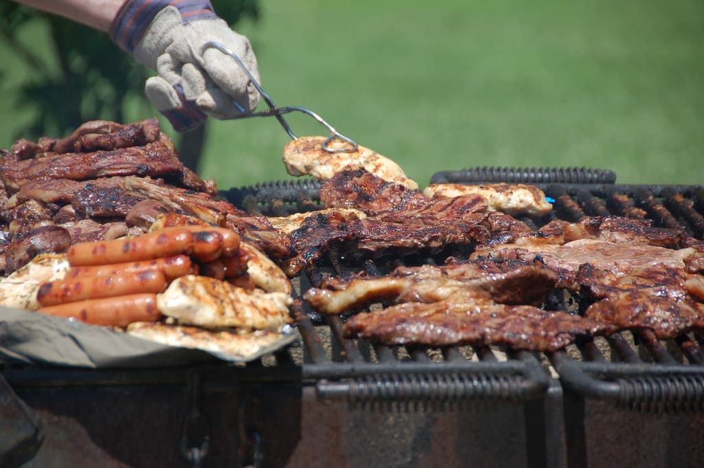 Klook客路・探索未知的你 美 國 野 餐 B B Q , 吃 完 罪 惡 感 十 足 PHOTO | flickr CC editor Dave Herholz